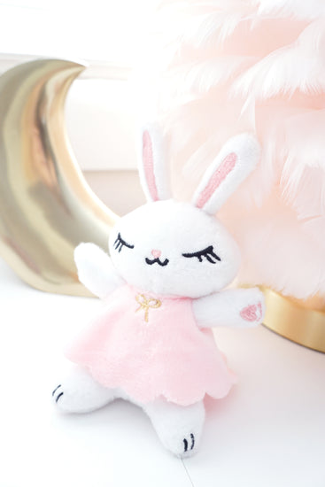 PLUSH - JUNIPER THE BUNNY + WHITE (September Release)